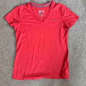 Nike Women's Red Dri-FIT Top Size M